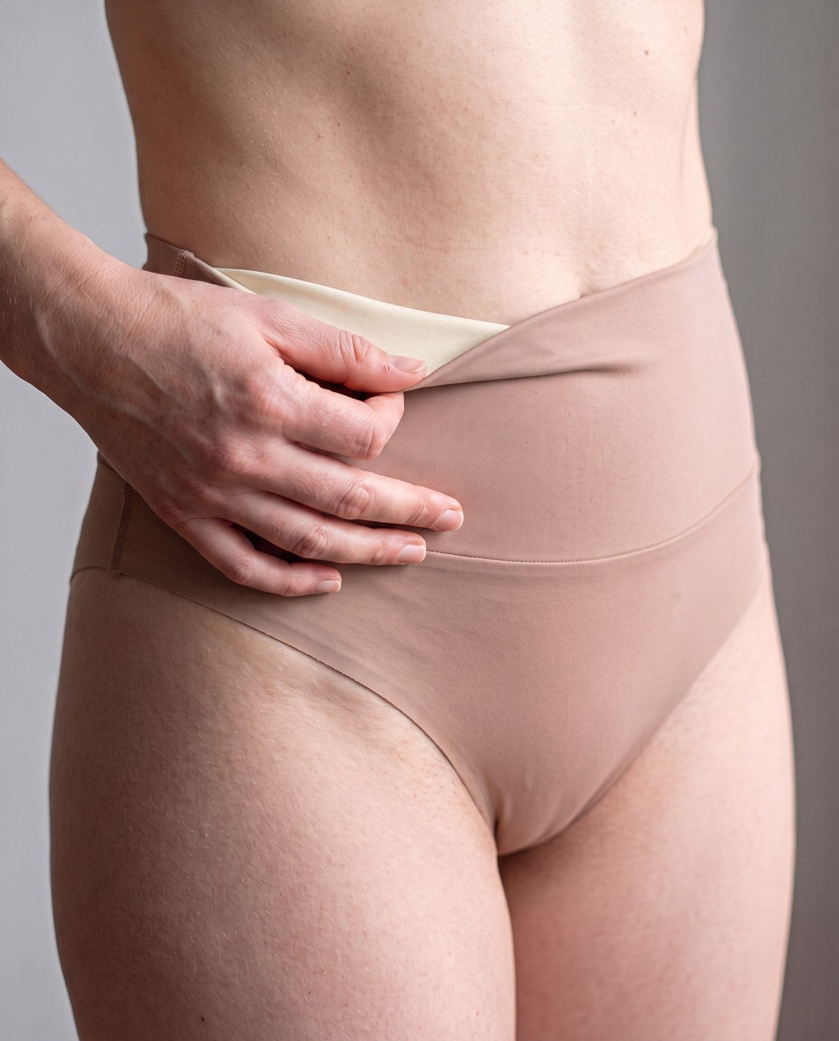 Tuck-N-Lift thong Super Stay grip lining